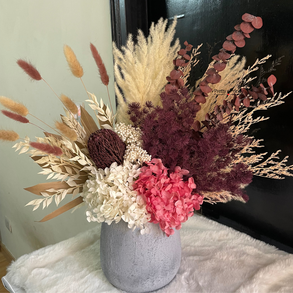 Blossom Bliss: Dried and Preserved flower arrangement